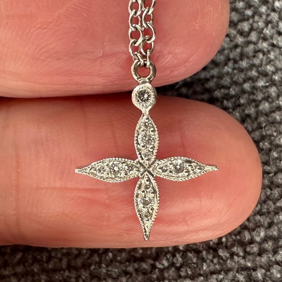 Designer CATHY WATERMAN Platinum PT900 & Diamond Star Cross Pendant Necklace - Picture 6 of 13